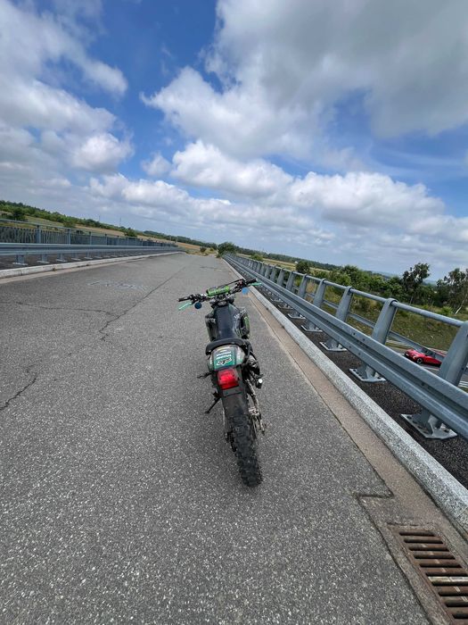 Motor Yamaha DT125R