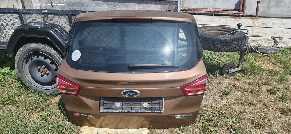 Klapa bagażnika ford b max ac
