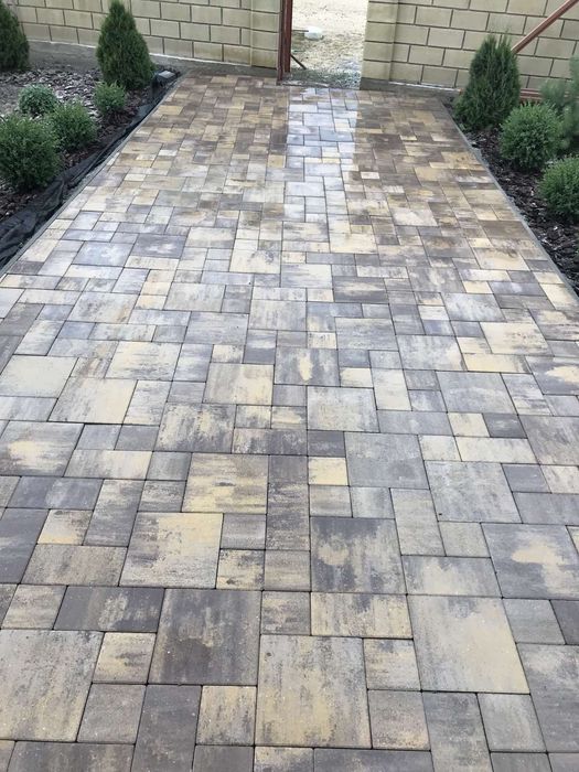 Укладка тротуарной плитки. И гранитной брусчатки. - Будівельні послуги ...