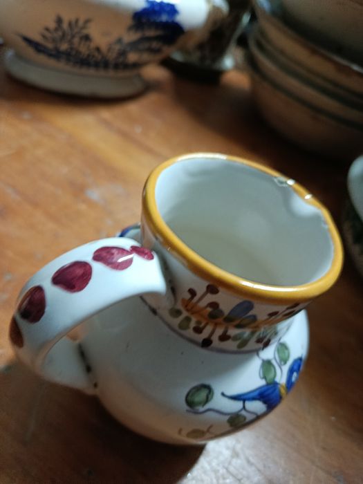 Caneca antiga faiança portuguesa viúva de Lamego