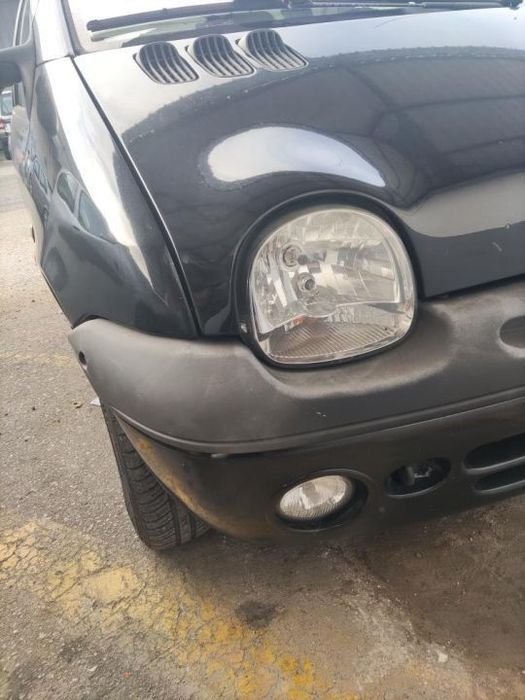 Renault Twingo 1999 Initiale -peças de mecânica e chapa