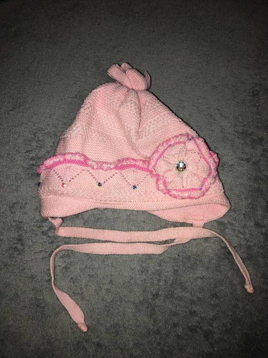 Шапка для девочки новая