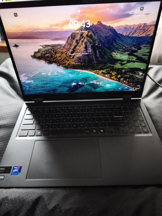 MSI Prestige 16 AI Evo