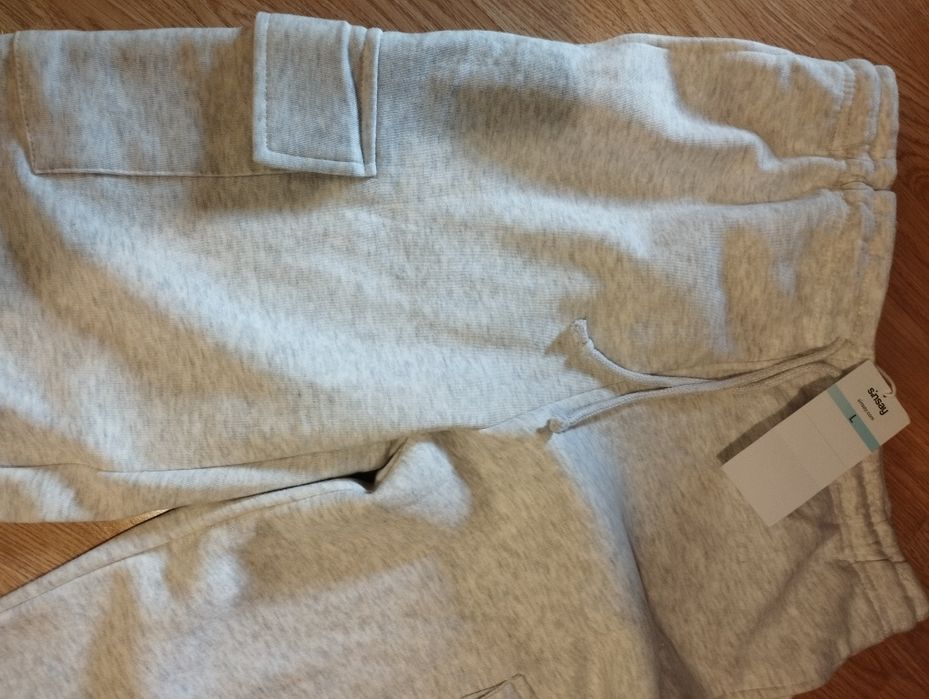 NOWE Spodnie dresowe Sinsay L z metką