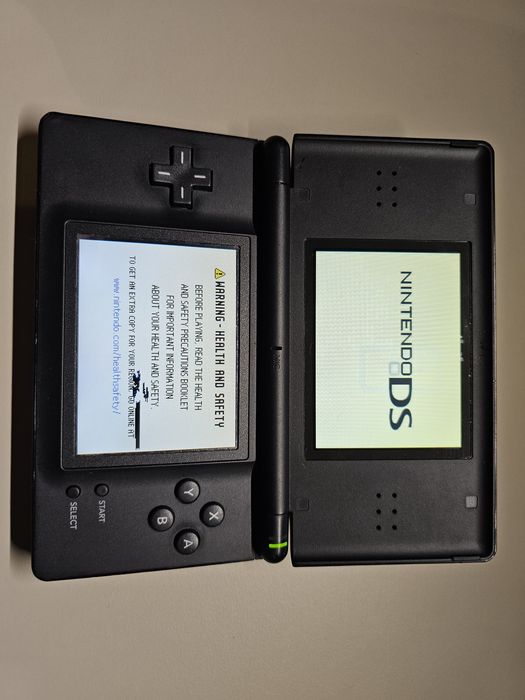 Nintendo DS Lite