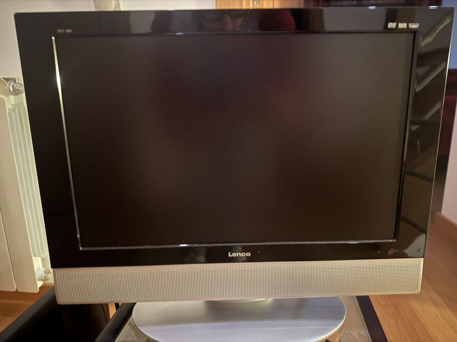 Lenco DVT-1901 com comando e cabos
