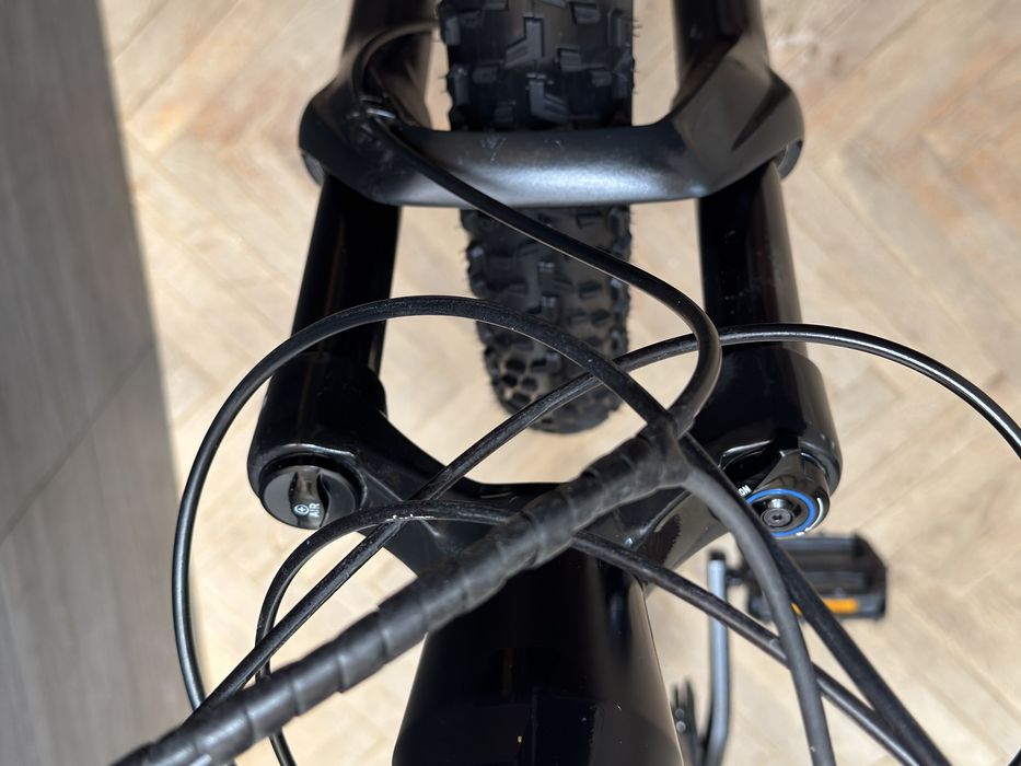 Гірський електровелосипед Cube (рама М колеса 29)Bosch , Rockshox