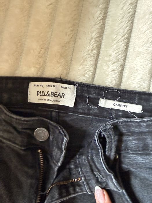 Czarne jeansy Pull & Bear