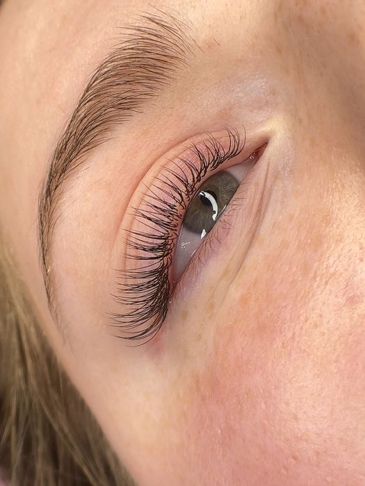 Наращивание ресниц. Молдаванк, вблизи центра