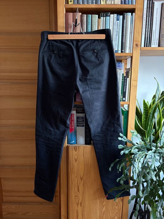 Chinosy Reserved, rozm. 30