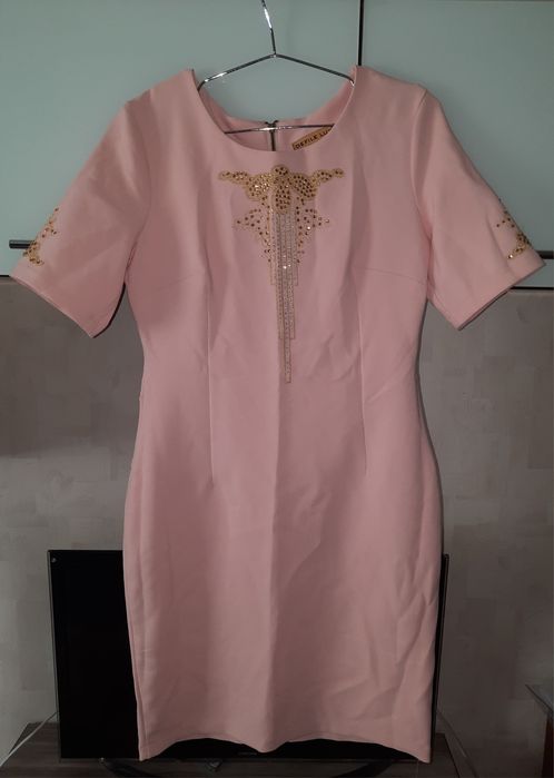 Сукня колір пудра XL