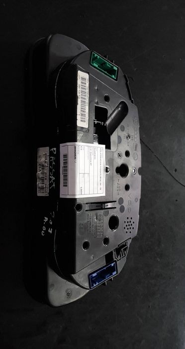 Quadrante / painel de instrumentos VOLKSWAGEN Passat (3B3)