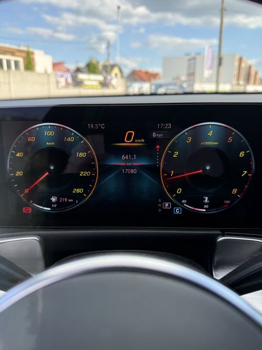 Mercedes GLB 250 - 2.0 benzyna - 4matic - 2023r - 17,000 km