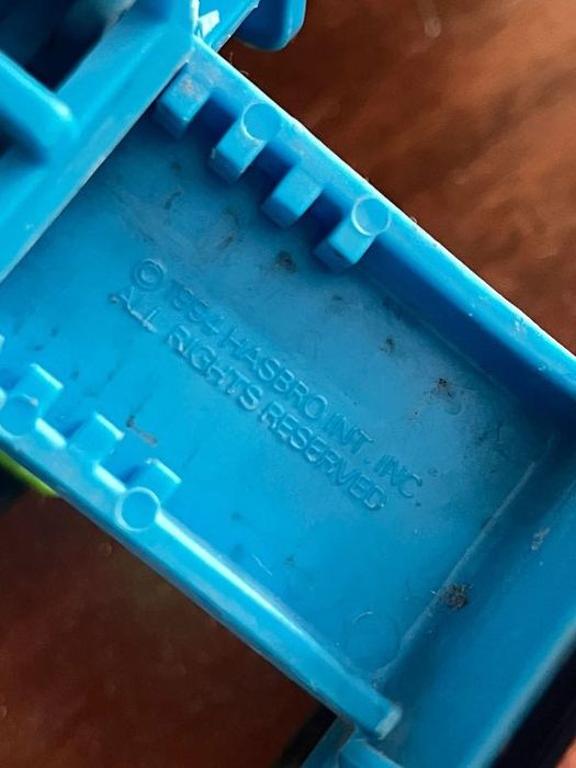 Adjustable Inline Skates – Playskool / Hasbro (1994)64176290745091122