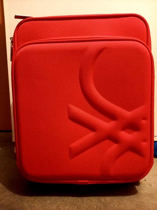 Conjunto Mala de viagem - Marca Benetton