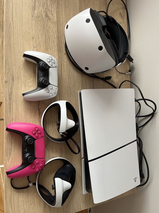 Konsola Play Station 5 wraz z googlami VR