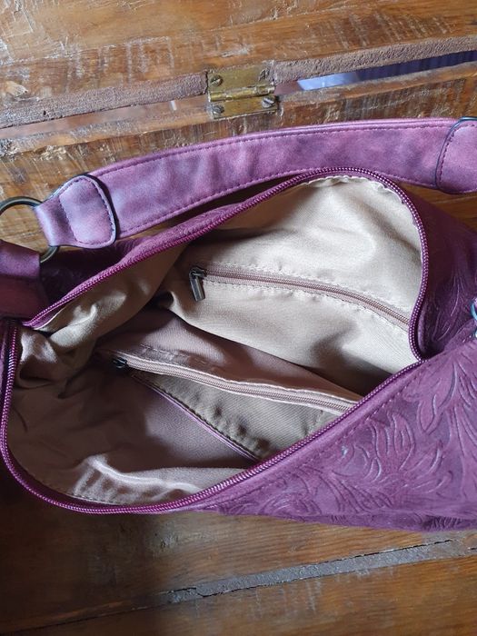 Mala tiracolo em bordeaux