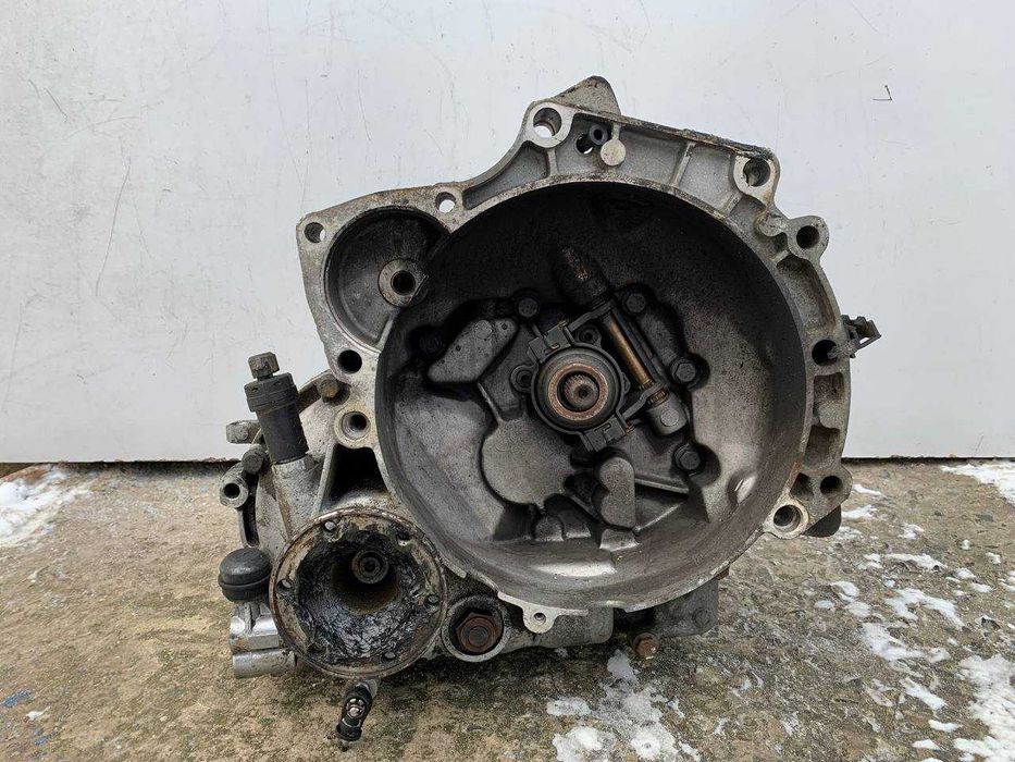 КПП Коробка Передач Volkswagen Golf 2 Golf 3 Caddy 2