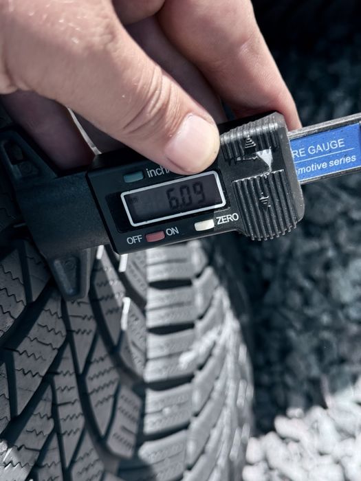 215 60 16 Bridgestone Blizzak LM005 85% 2025 Шини Зима