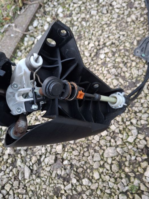 Lewarek wybierak zmiany biegów Renault Master linki komplet