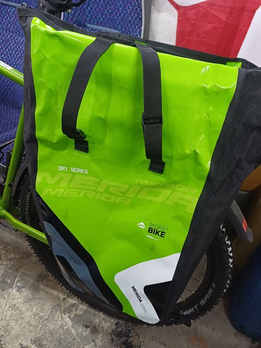 Sakwy rowerowe. Komplet