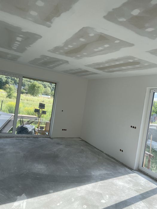 Adaptacja poddasza, regipsy GK, gładzie, malowanie | Kraków