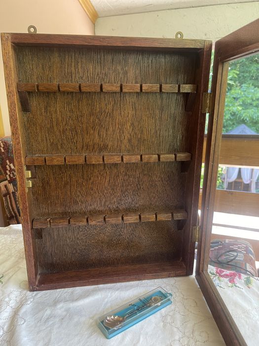 Вітрина шафа для колекцій