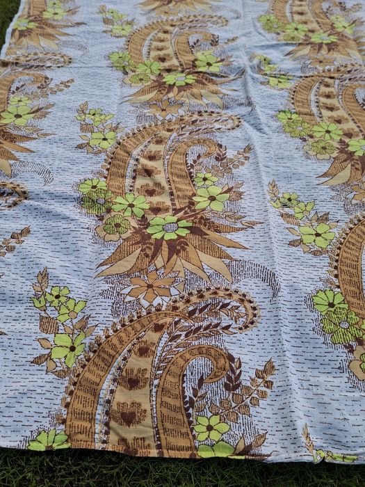 Lekka narzuta lub obrus PRL