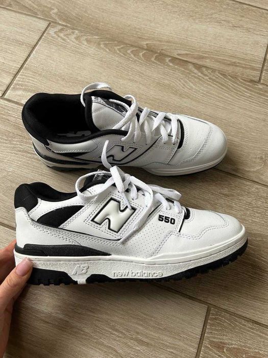 Кросівки New Balance 550 White/Black (BB550HA1).
27,5 см EU 42.5