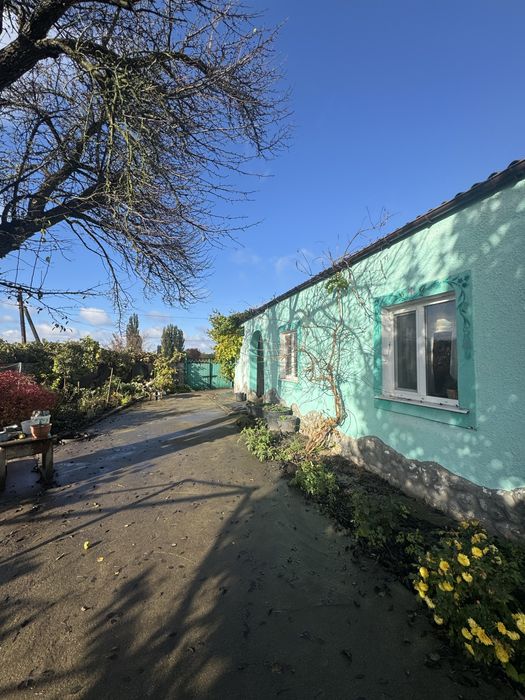 Продається великий будинок в селі Димине Кіровоградсоі області.