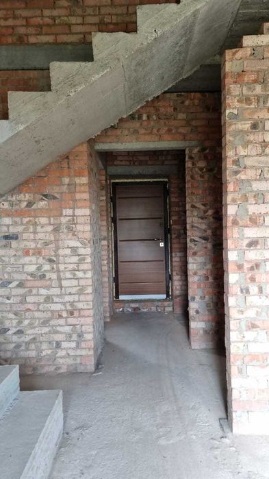 Продам таунхаус-БЕЗ КОМІСІЇ-Цегла+СТИЛЬНИЙ+УВАГА-Місцеві Комунікації!