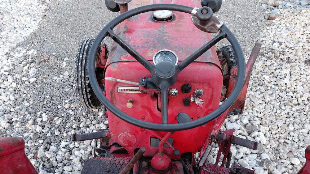 Traktor McCormick D322 International , C330 , MF , C360 , rejestracja!