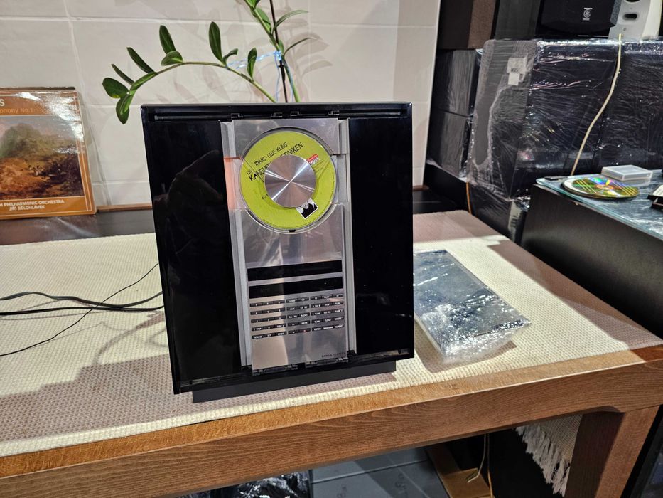 Bang & Olufsen BeoCenter 2300