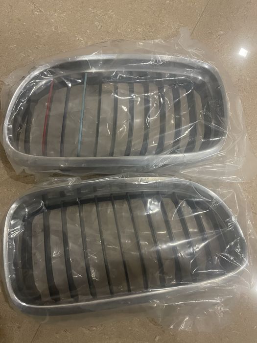 Grelhas originais BMW Série 3 E91 2011 – bom estado
