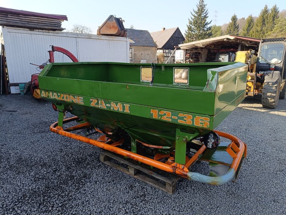 Rozsiewacz nawozów Amazone ZA MI 12 36