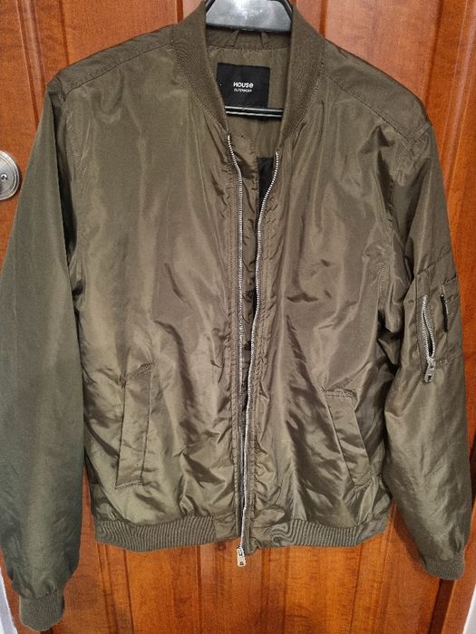 Sprzedam kurtkę typu bomber niedrogo