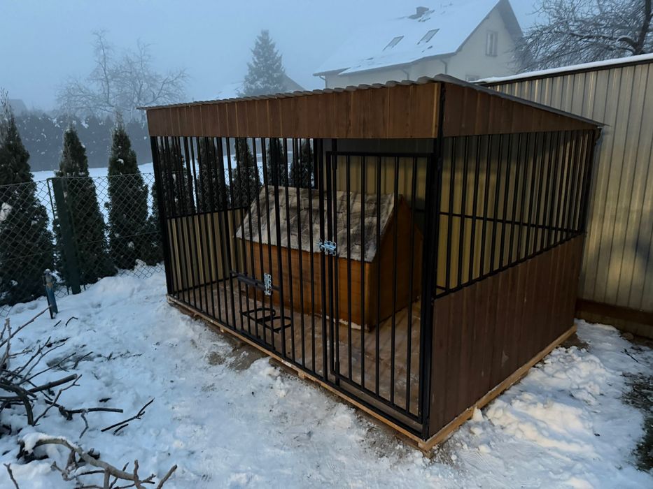 Kojce / klatki / boxy