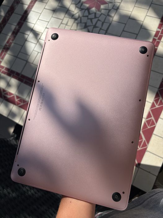 MacBook Retina 12” 2017 - Rose Gold - 8GB RAM / 512GB SSD