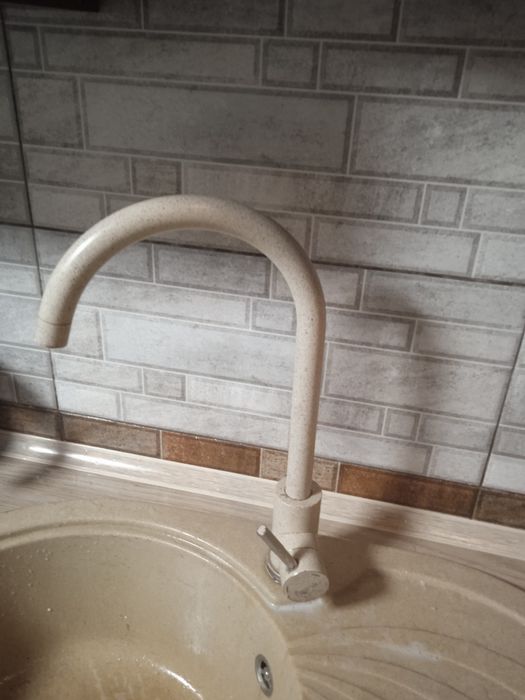 Продам змішувач в доброму стані