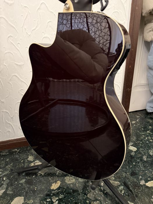 Yamaha APX 600 ( Ambar )