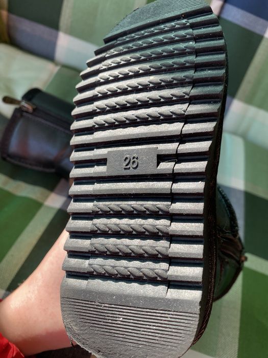 Продам уги 26 розміру