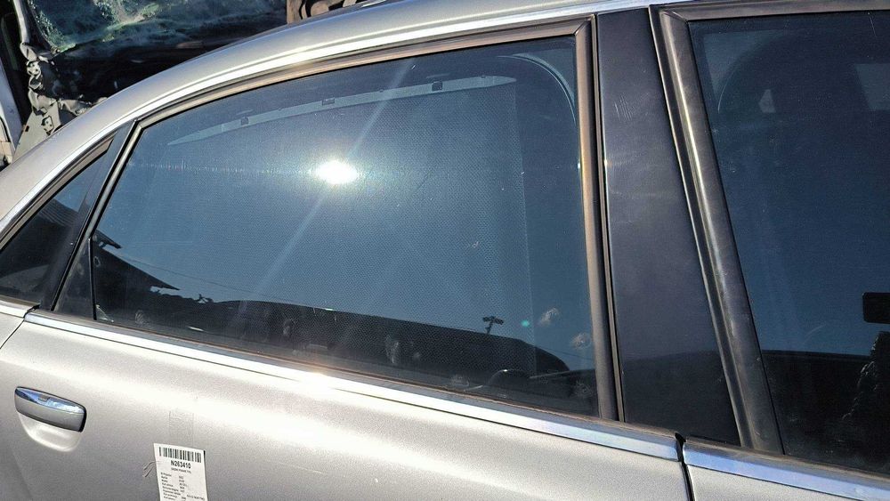 AUDI A8 D3 L 4,2 QUATTRO 2006r. Drzwi lewe i prawe tył