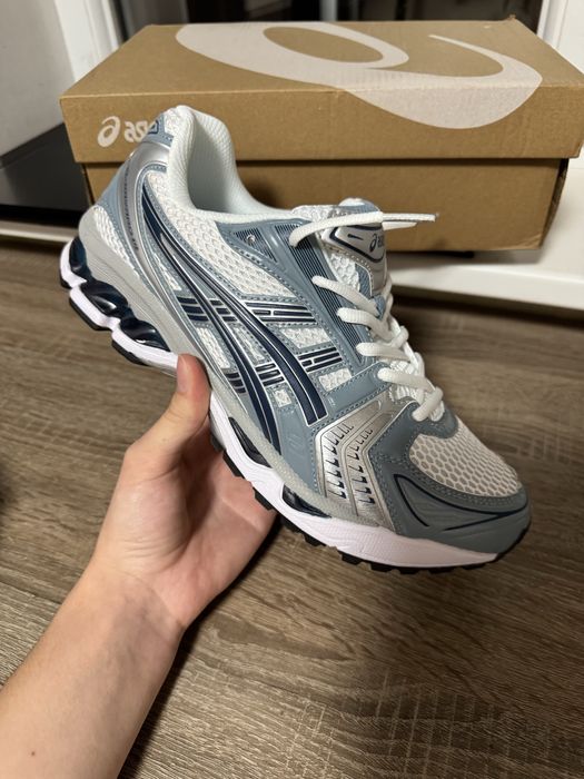 asics gel-kayano 14