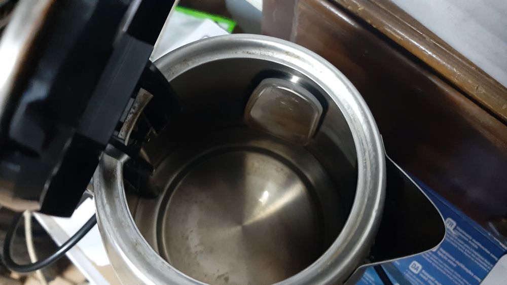 Cafeteira elétrica para fazer chá