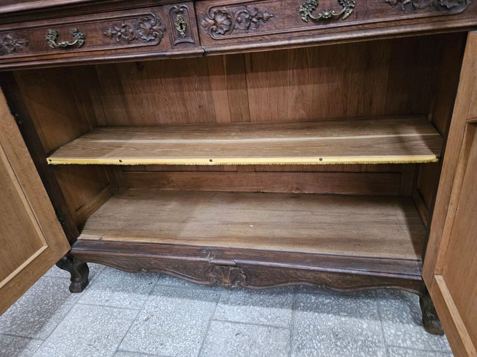 Wysoki rzeźbiony francuski kredens ludwikowski rocaille witryna 272cm/