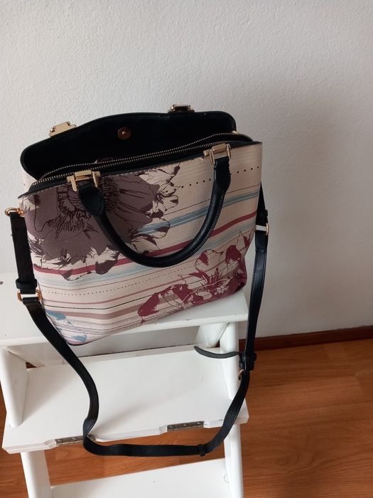 Várias malas como novas