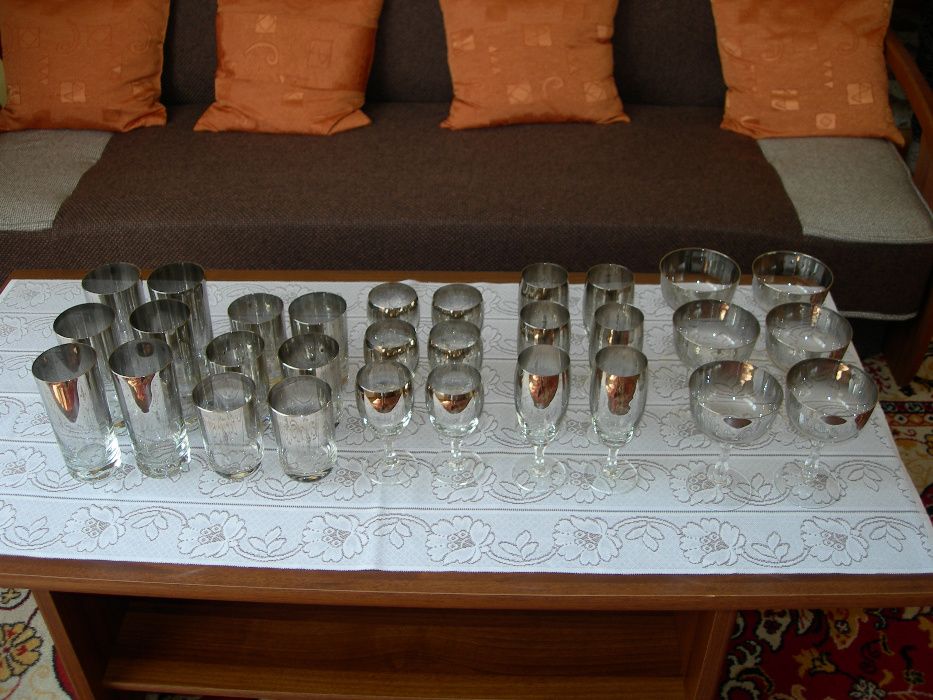 Komplet stołowy szkła