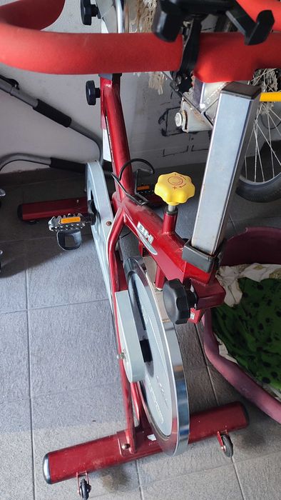 Bicicleta estática BH