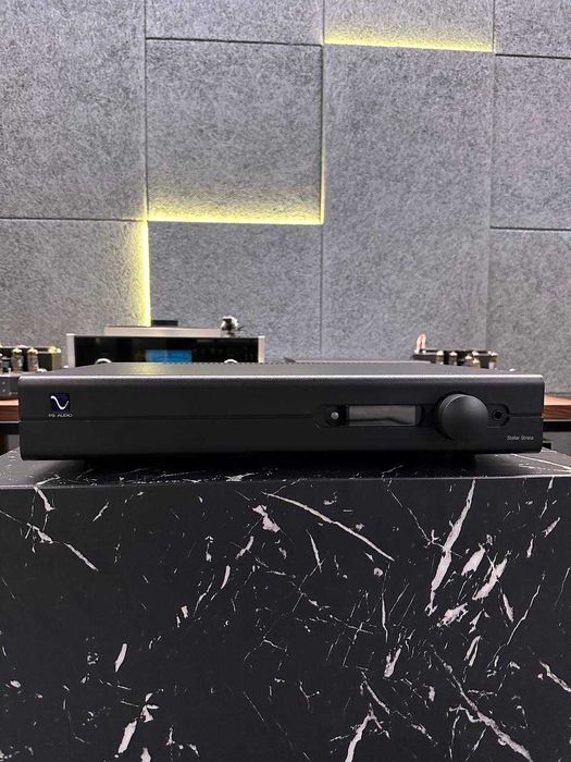 Стерео усилитель PS Audio Stellar Strata