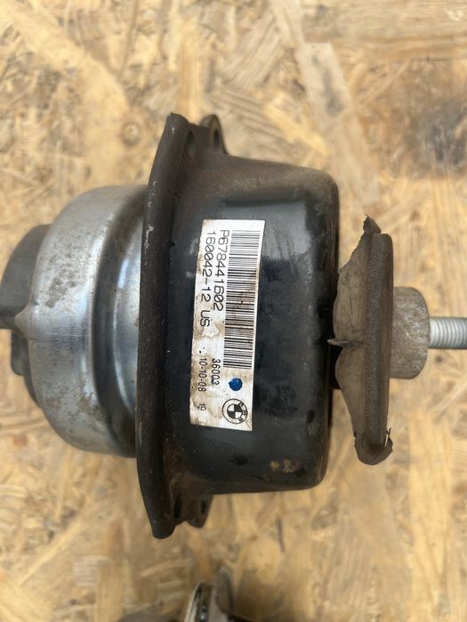 Продам подушку двигуна бмв х5 Е70 3.0 дізель